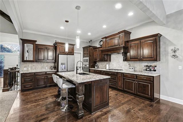 16248 Wedd Street, Overland Park, KS 66085