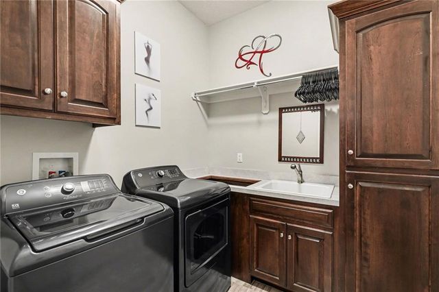16248 Wedd Street, Overland Park, KS 66085