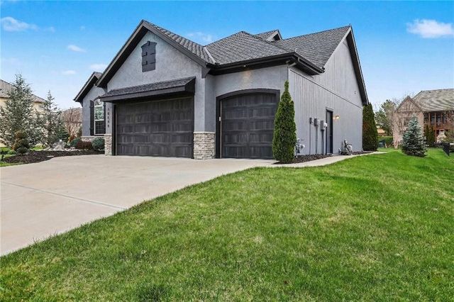 16248 Wedd Street, Overland Park, KS 66085