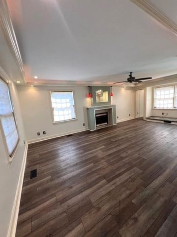 107 Honeysuckle Lane, Huntington, WV 25701