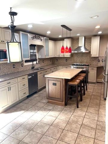 107 Honeysuckle Lane, Huntington, WV 25701
