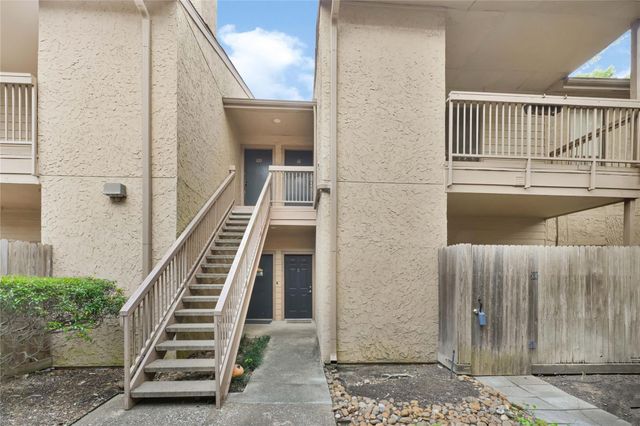 5001 Lamonte Lane 110, Houston, TX 77092