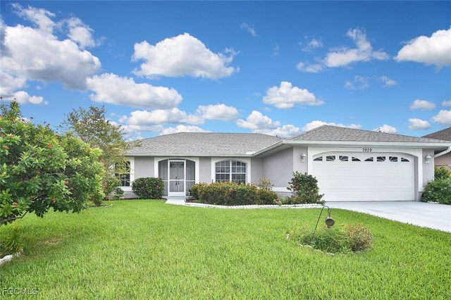3929 SW 1st PL, Cape Coral, FL 33914