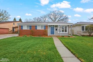 28008 Elba Street, Saint Clair Shores, MI 48081