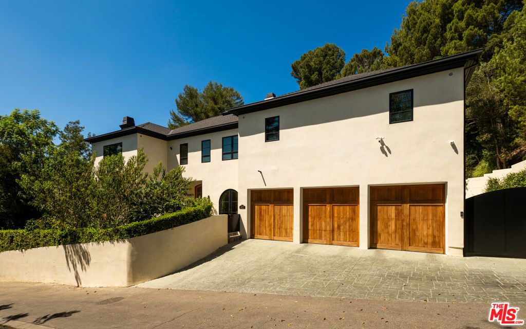 9577 Lime Orchard Road, Beverly Hills, CA 90210 — photo 2