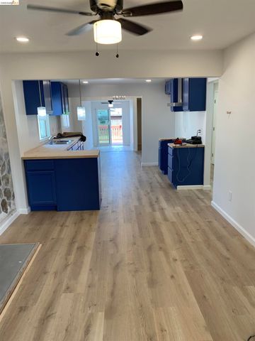 1306 53rd Avenue, Oakland, CA 94601