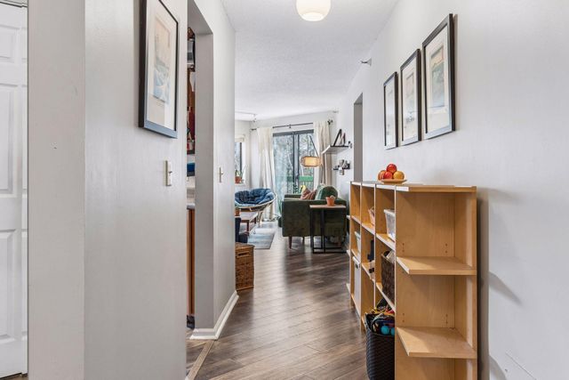 7614 York Avenue S 3215, Edina, MN 55435