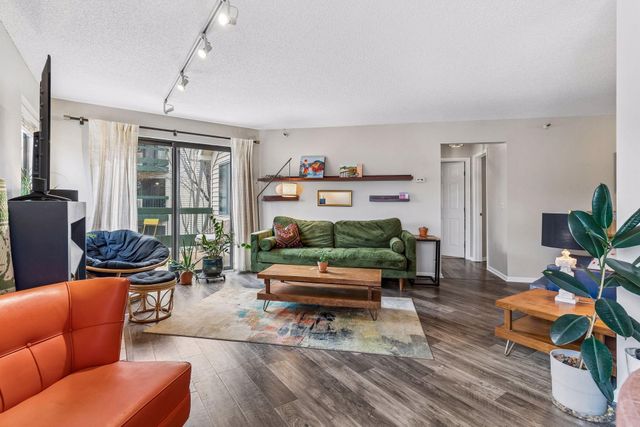 7614 York Avenue S 3215, Edina, MN 55435