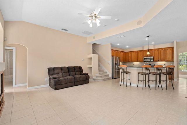 386 CHINAHILL COURT, Apopka, FL 32712