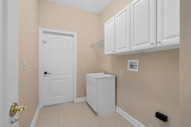 386 CHINAHILL COURT, Apopka, FL 32712