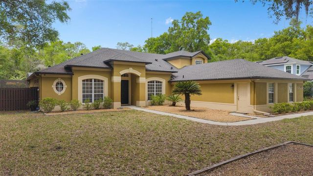 386 CHINAHILL COURT, Apopka, FL 32712