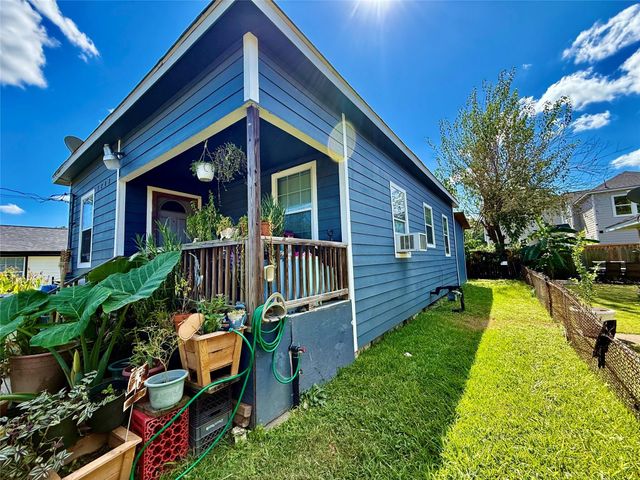 7808 Avenue F, Houston, TX 77012