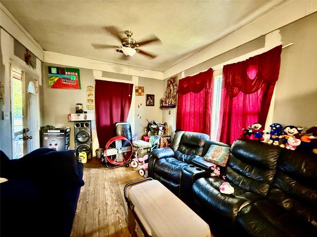 7808 Avenue F, Houston, TX 77012