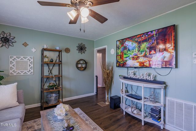 1620 Clouds Ford Road, Kingsport, TN 37665