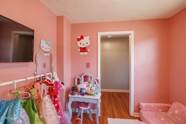 1620 Clouds Ford Road, Kingsport, TN 37665