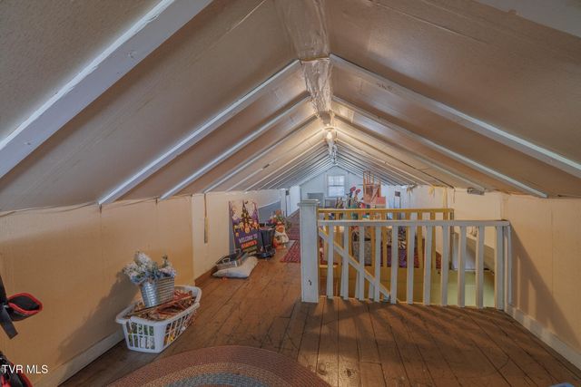 1620 Clouds Ford Road, Kingsport, TN 37665