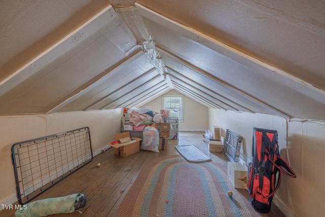 1620 Clouds Ford Road, Kingsport, TN 37665