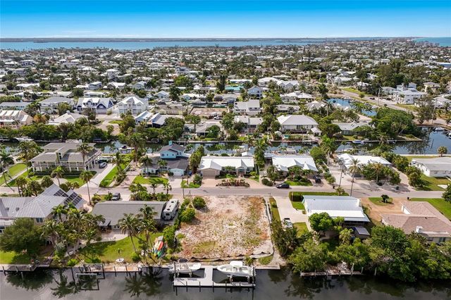 508 77TH STREET, Bradenton Beach, FL 34217