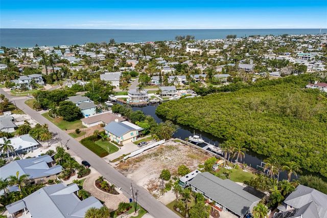 508 77TH STREET, Bradenton Beach, FL 34217