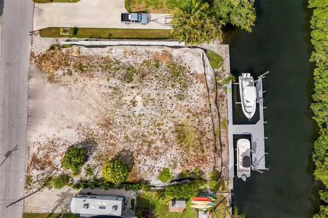 508 77TH STREET, Bradenton Beach, FL 34217