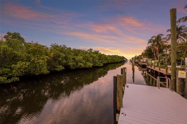 508 77TH STREET, Bradenton Beach, FL 34217