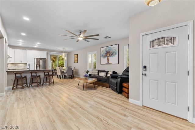 10341 Bentley Oaks Avenue, Las Vegas, NV 89135