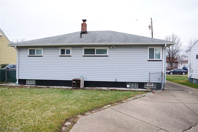 6095 Stark Drive, Brook Park, OH 44142