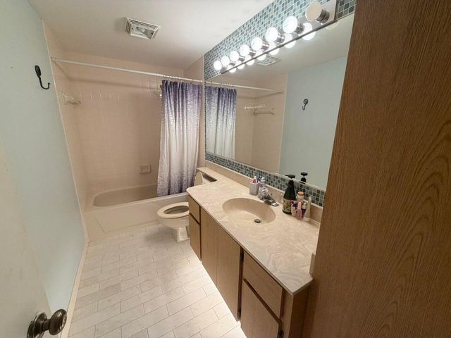 7117 71st Way, West Palm Beach, FL 33407