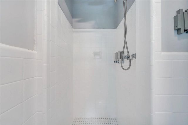 1730 Wilbur RD, Roanoke, VA 24015