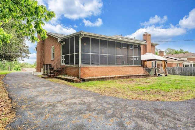 1730 Wilbur RD, Roanoke, VA 24015