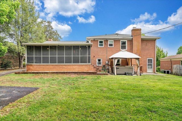1730 Wilbur RD, Roanoke, VA 24015