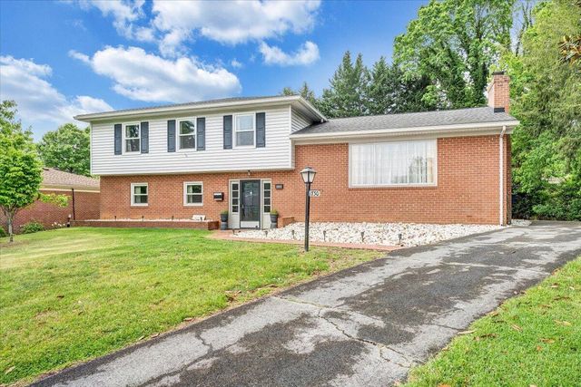 1730 Wilbur RD, Roanoke, VA 24015