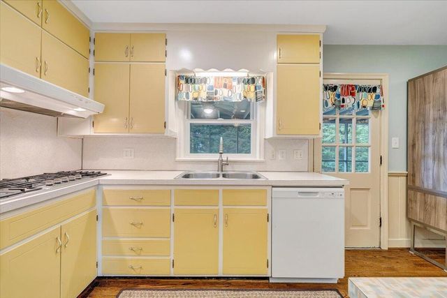 1730 Wilbur RD, Roanoke, VA 24015
