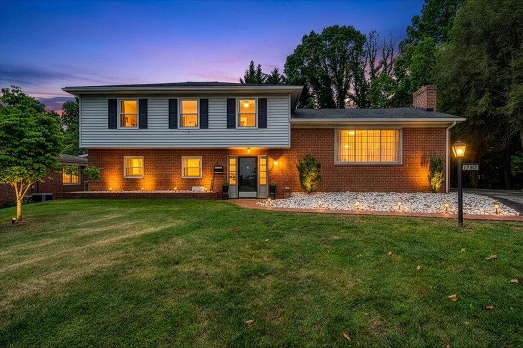 1730 Wilbur RD, Roanoke, VA 24015