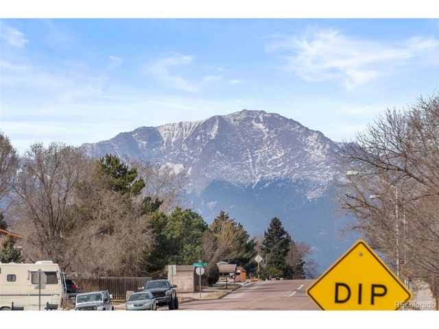 7210 Omaha Blvd, Colorado Springs, CO 80915