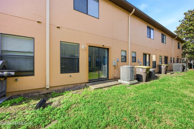 7731 PLAYSCHOOL Lane, Jacksonville, FL 32210