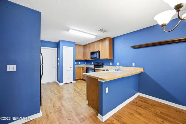 7731 PLAYSCHOOL Lane, Jacksonville, FL 32210