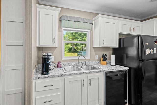 200 Lumpkin Way, Dalton, GA 30721