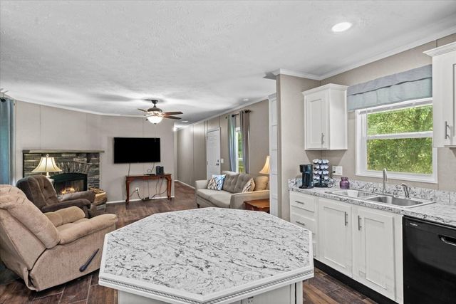 200 Lumpkin Way, Dalton, GA 30721