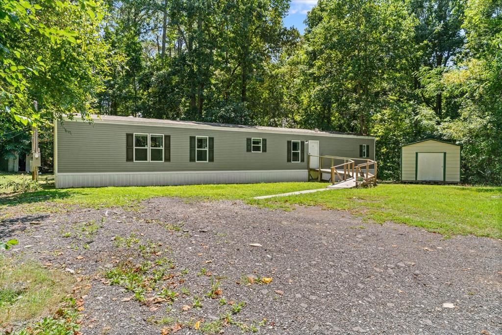 200 Lumpkin Way, Dalton, GA 30721