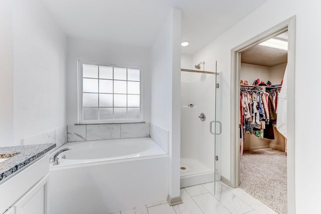 204 Shoreview Drive, Conroe, TX 77303