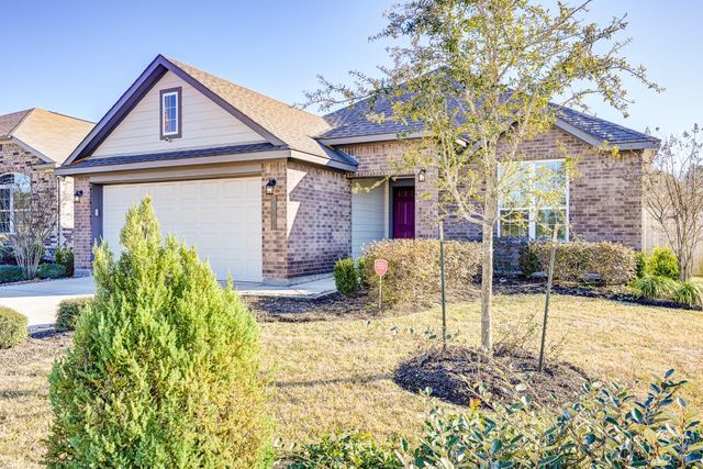 204 Shoreview Drive, Conroe, TX 77303