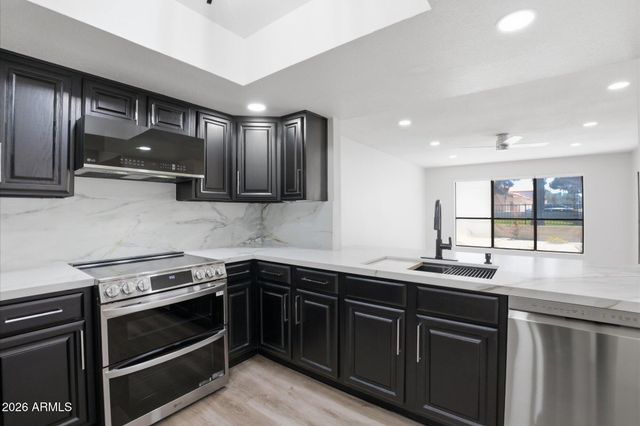 609 N GRANITE Street, Gilbert, AZ 85234