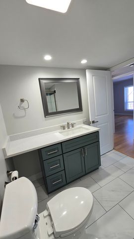 6330 Lincoln Avenue 4J, Morton Grove, IL 60053
