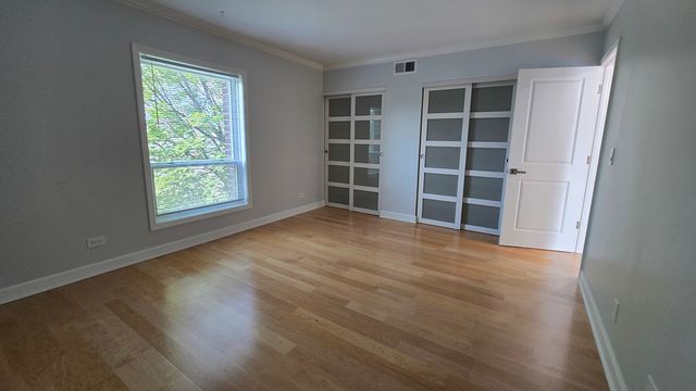 6330 Lincoln Avenue 4J, Morton Grove, IL 60053