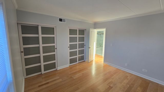 6330 Lincoln Avenue 4J, Morton Grove, IL 60053