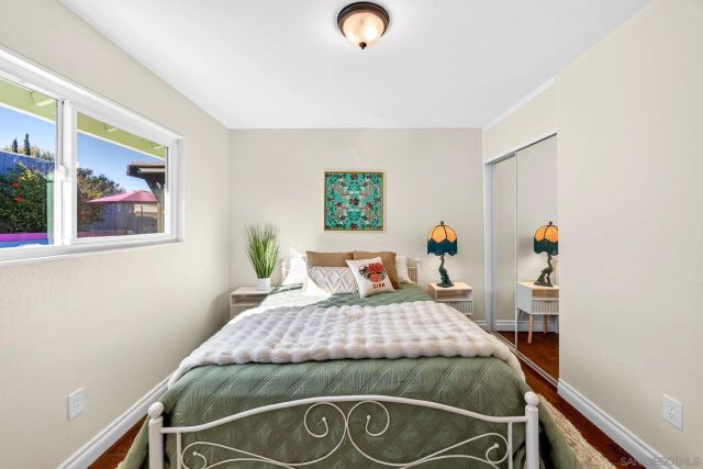 8450 Angila Dr, Santee, CA 92071