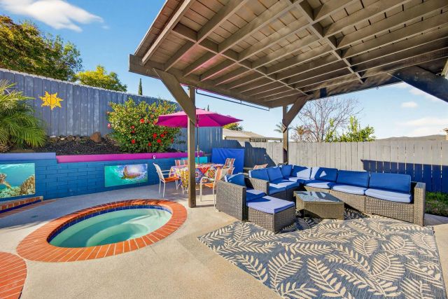 8450 Angila Dr, Santee, CA 92071