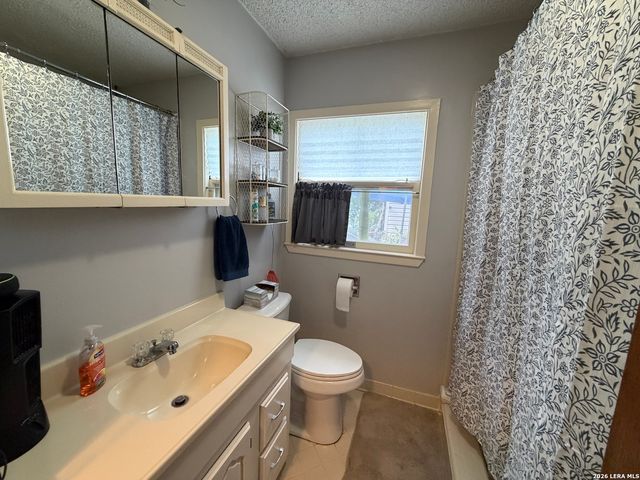 718 KASHMUIR PL, San Antonio, TX 78223