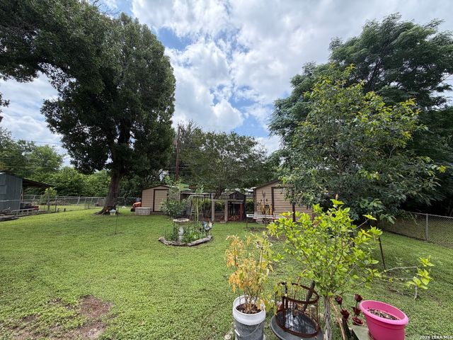 718 KASHMUIR PL, San Antonio, TX 78223